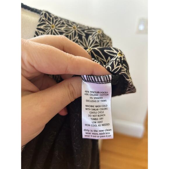 Toad & Co Black & Yellow Daisy Print Short Sleeve Outdoor Dress - Picture 5 of 7